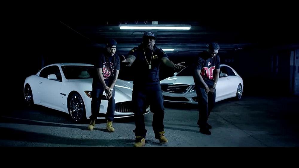 скачать клип Stevie Stone - Run It