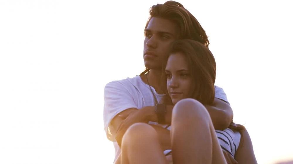 скачать клип Enric Font Ft. Amanda Wilson - Remember The Days