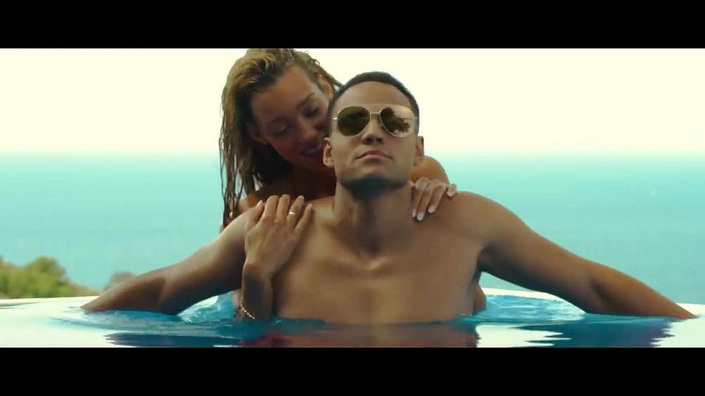 скачать клип Mohombi - Mr. Loverman