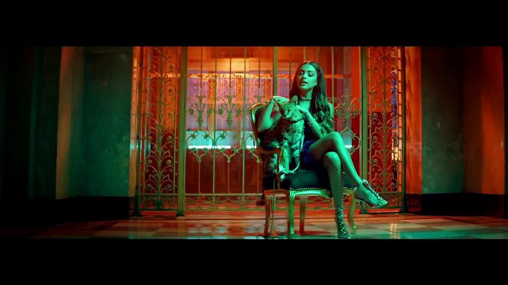 скачать клип Malu Trevejo And Gente De Zona - Nadie Como Yo