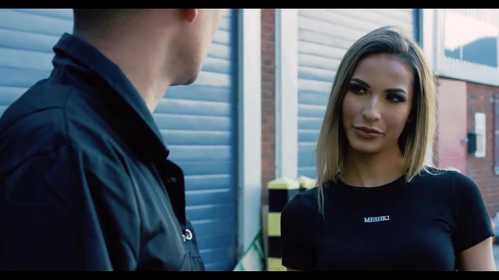 скачать клип Zack Knight - Bills