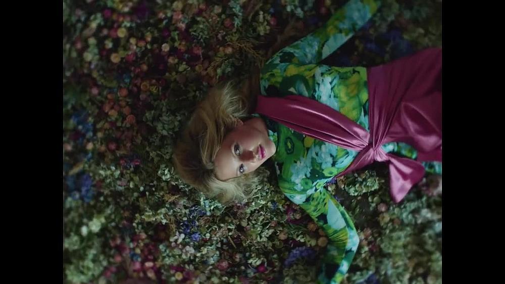 скачать клип Ellie Goulding, Diplo, Swae Lee - Close To Me