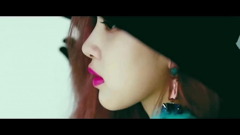 скачать клип Dua Lipa and BLACKPINK - Kiss and Make Up