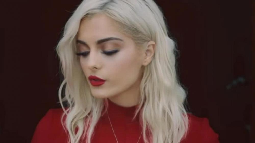 скачать клип Bebe Rexha - Pray