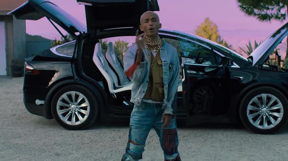 скачать клип Jaden - Icon