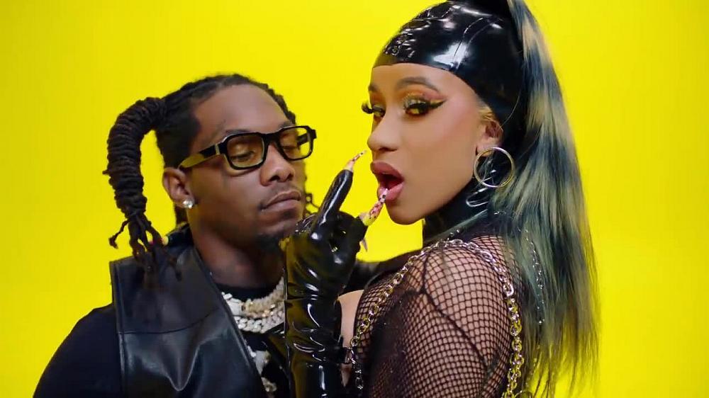 скачать клип Offset ft. Cardi B - Clout