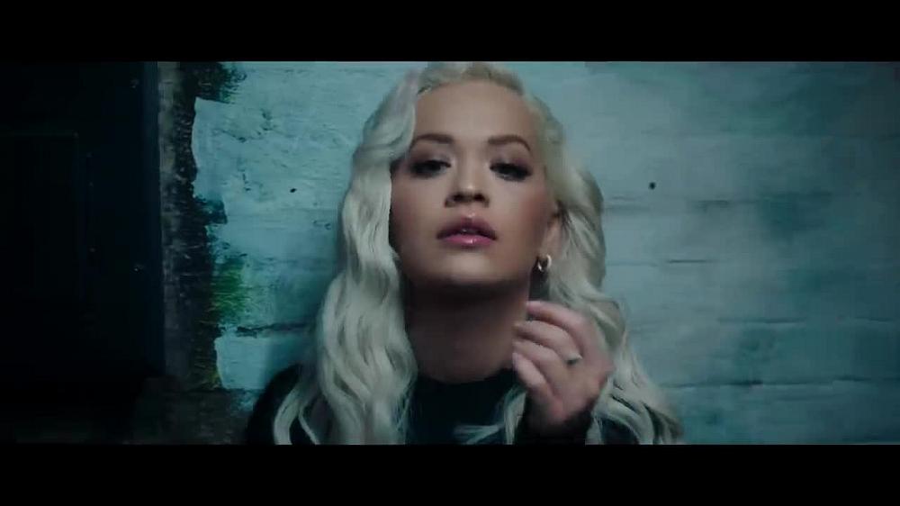 скачать клип Kygo, Rita Ora - Carry On