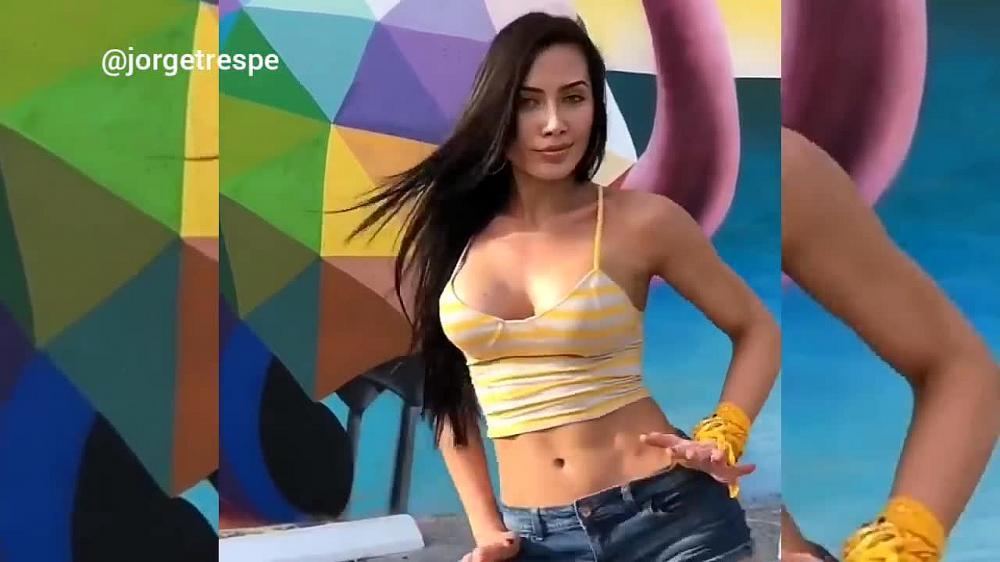 скачать клип Georgina Mazzeo - Move To Miami