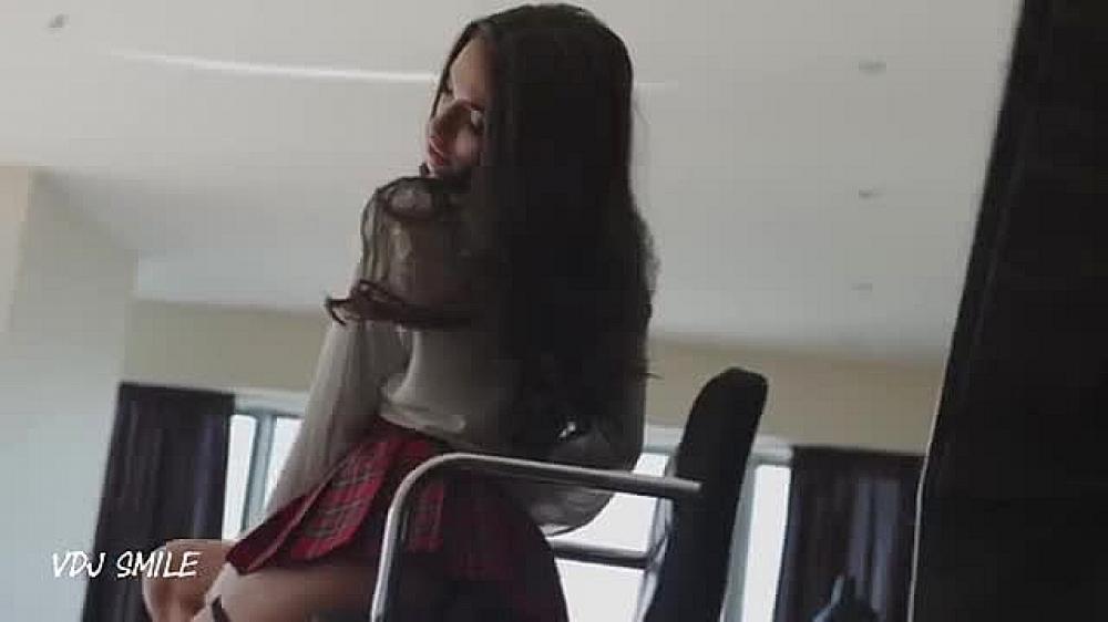 скачать клип Stromae - Alors on Danse - sexy
