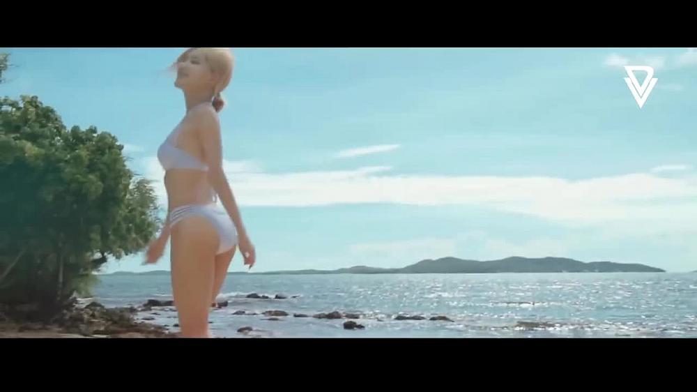 скачать клип Alan Walker - For You