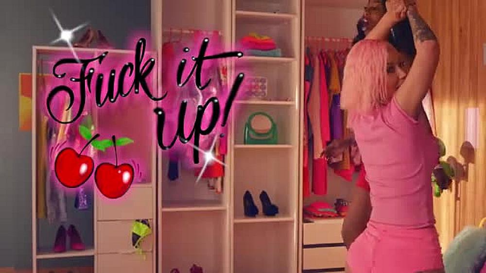 скачать клип Iggy Azalea - F_ck It Up