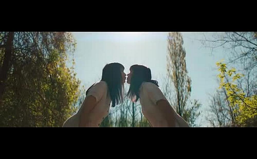 скачать клип Mahmut Orhan feat. Irina Rimes - Hero