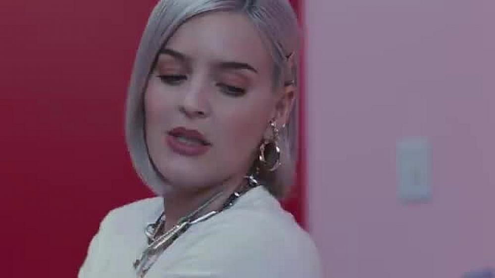 скачать клип Lauv - i am lonely