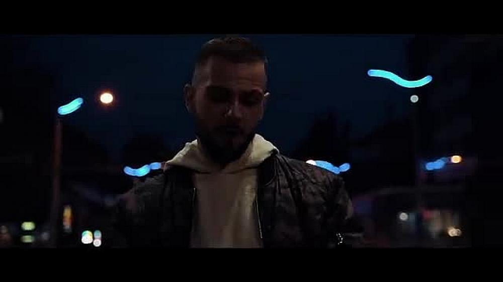 скачать клип Sasha Mad and Ksenia - Ненормальная