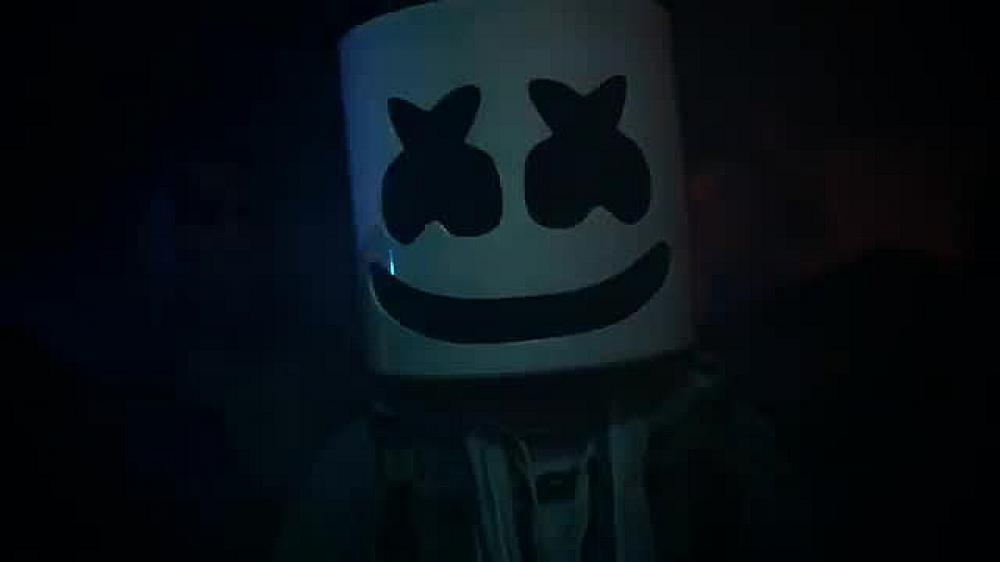 скачать клип Marshmello ft. YUNGBLUD ft. blackbear - Tongue Tied