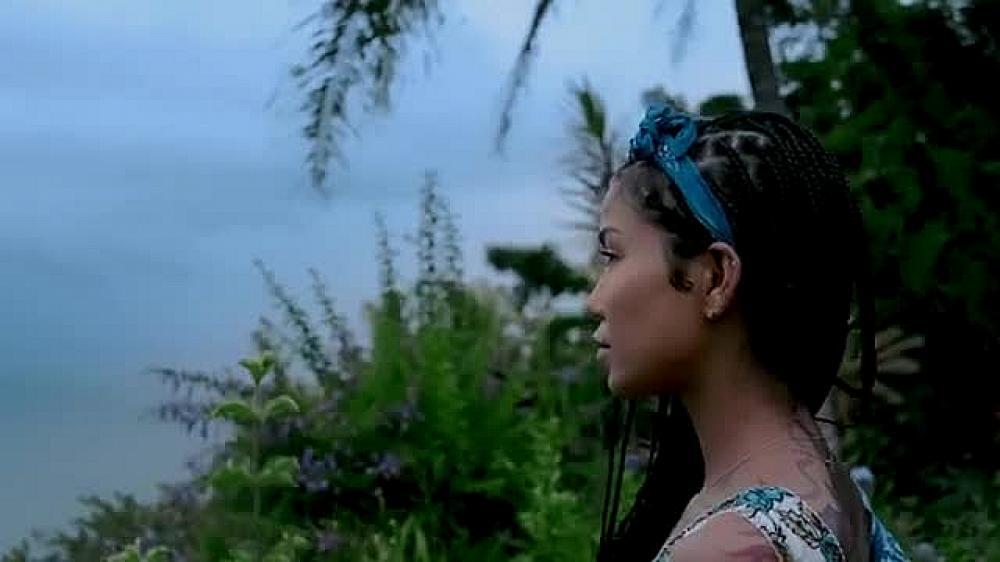 скачать клип Jhene Aiko - None Of Your Concern