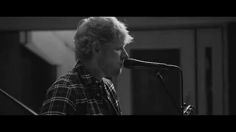 скачать клип Ed Sheeran - I Do Not Care