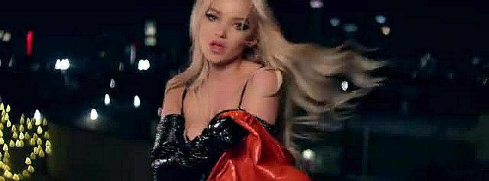 скачать клип Dove Cameron - Out Of Touch