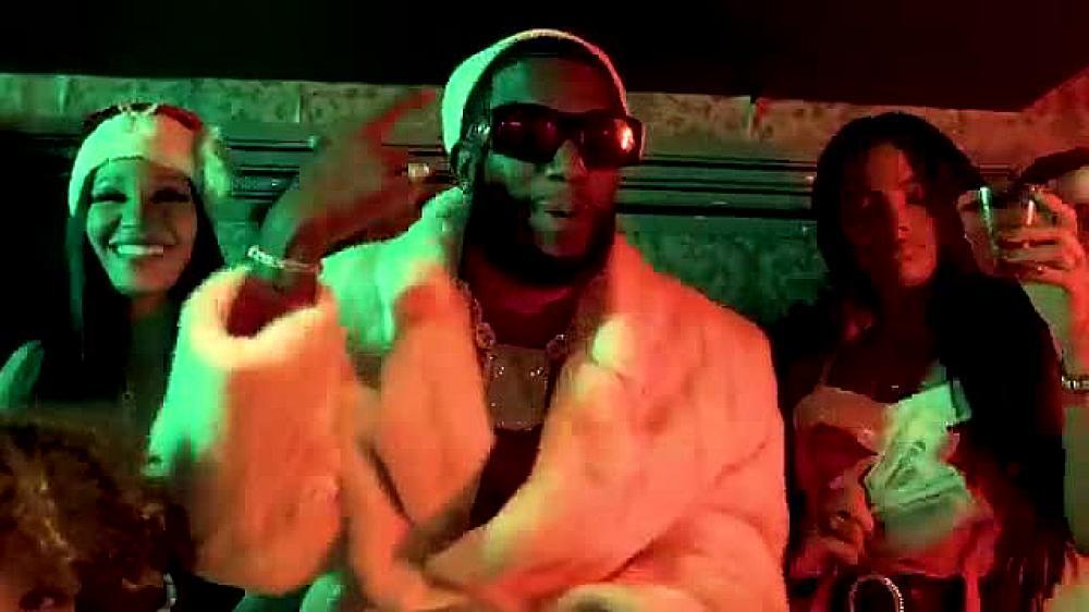 скачать клип Gucci Mane - Jingle Bales