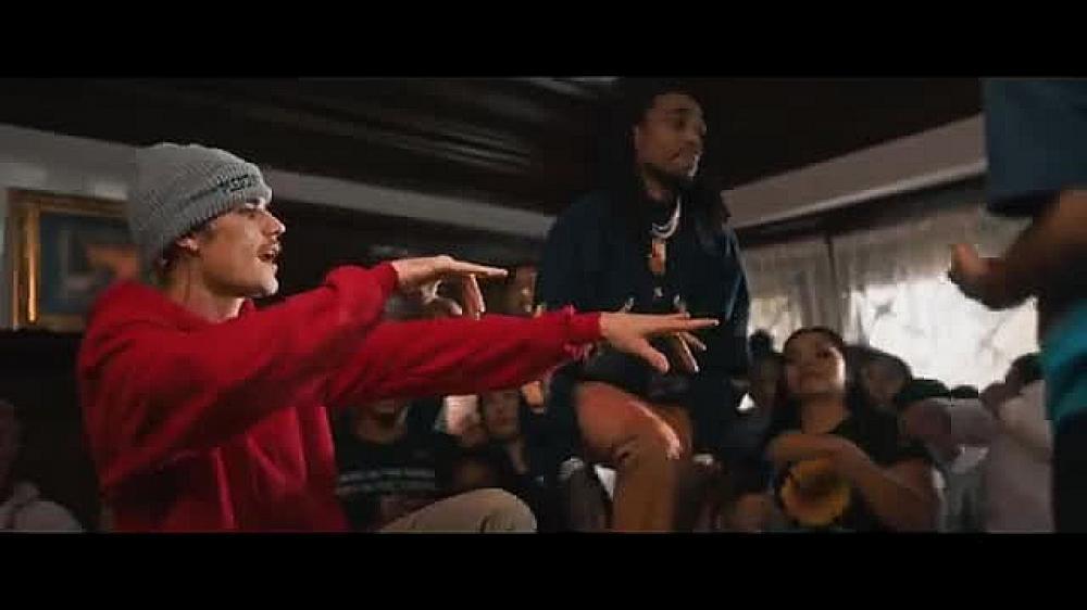 скачать клип Justin Bieber ft. Quavo - Intentions