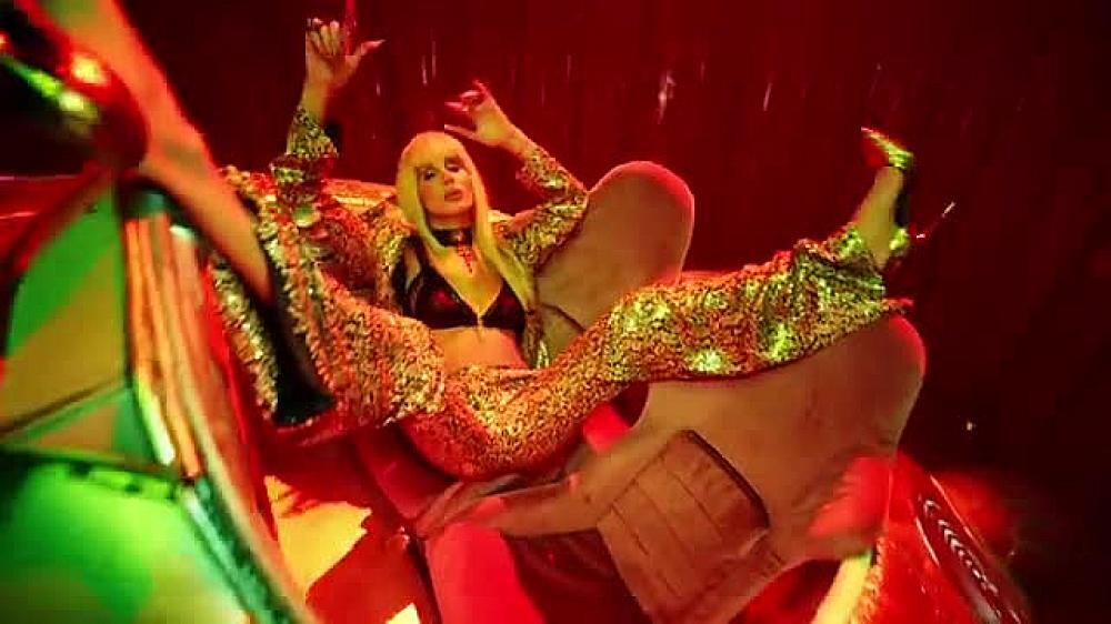 скачать клип LOBODA - Новый Рим