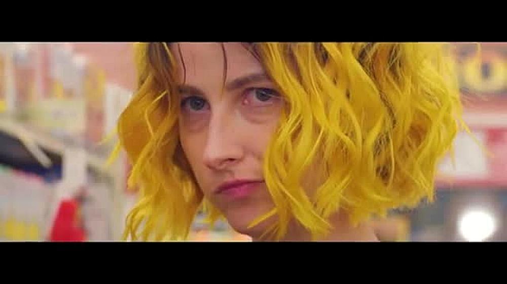 скачать клип Tessa Violet - Crush