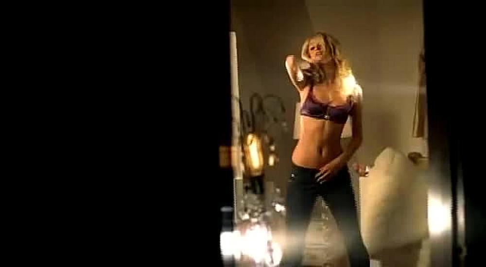 скачать клип Paris Hilton - Nothing In This World