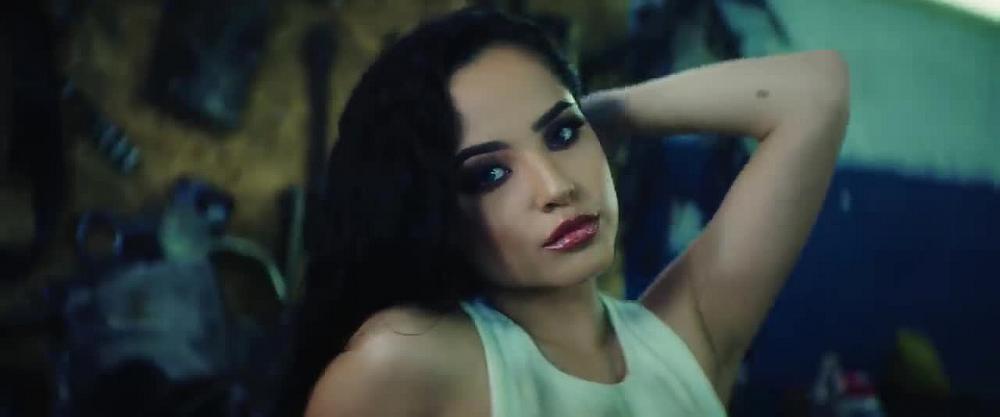 скачать клип Gente de Zona, Becky G - Muchacha