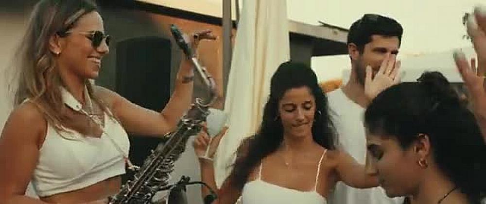 скачать клип Yarden Saxophone - Barcelona