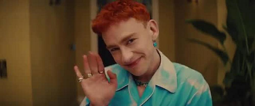 скачать клип Years and Years - Starstruck