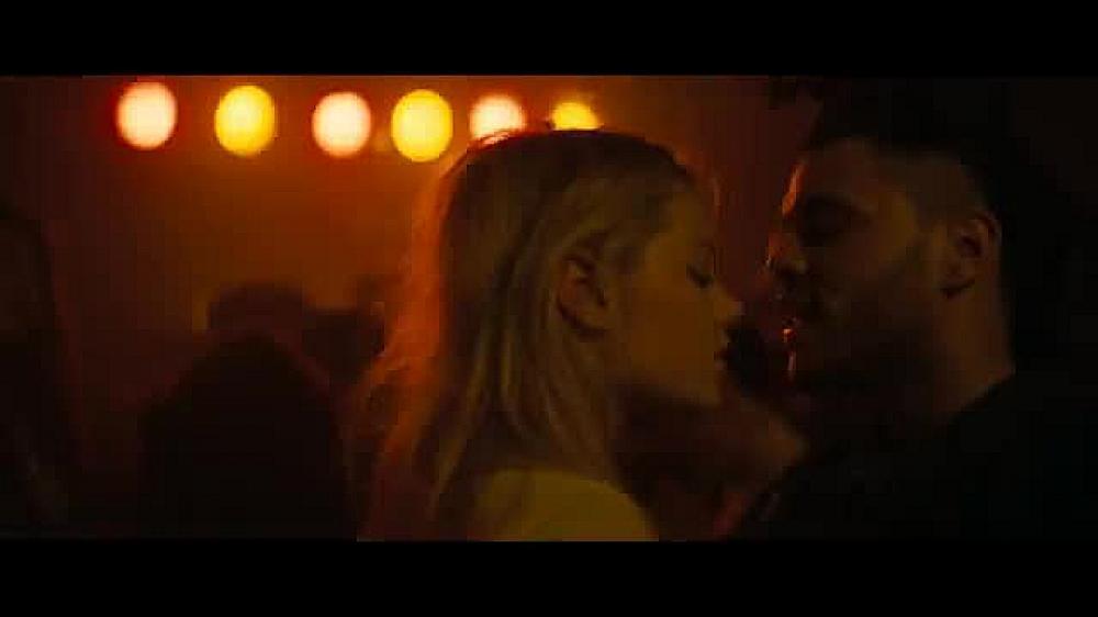 скачать клип The Weeknd - Can Not Feel My Face