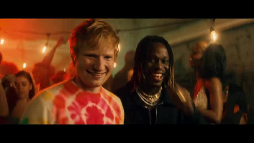 скачать клип Fireboy DML and Ed Sheeran - Peru