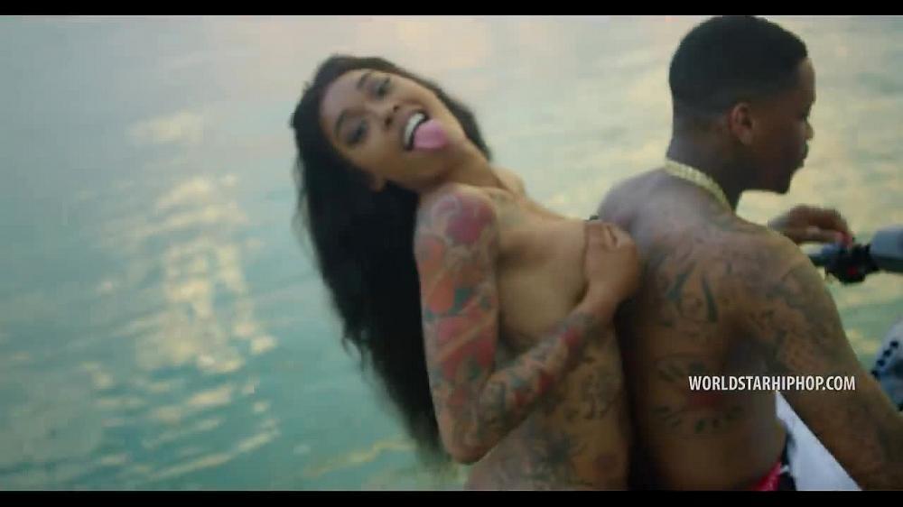 скачать клип YG Feat. Dj Mustard - Pop It, Shake It