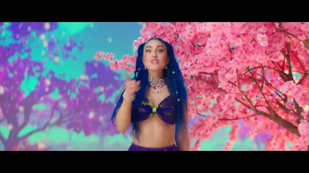 скачать клип MIA BOYKA - БЕГУ ПО ТРОПИНКЕ