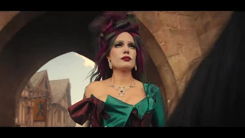 скачать клип Halsey - Girl is a Gun
