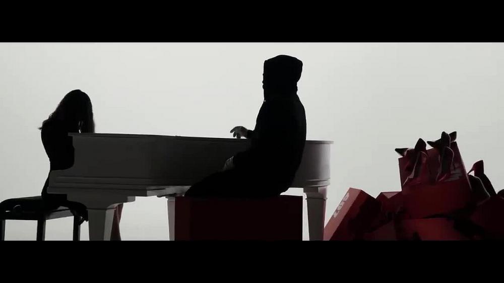 скачать клип Carlas Dreams - Victima - piano