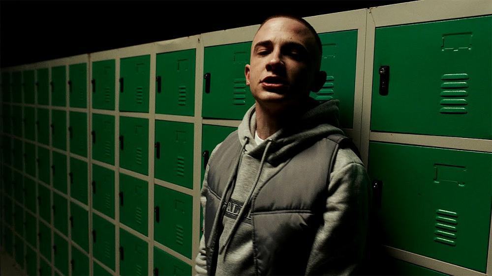 скачать клип ArrDee - Locker