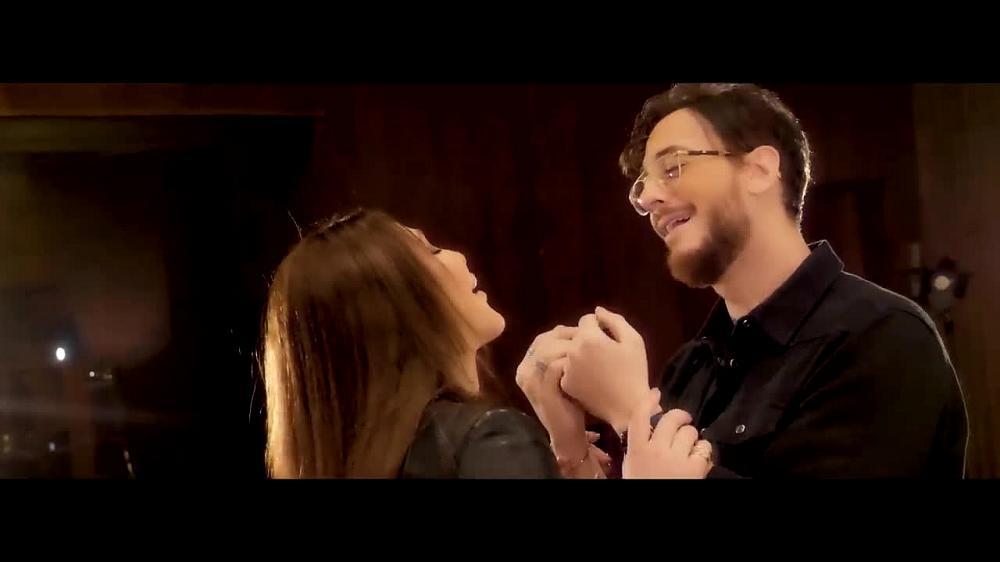 скачать клип Elissa and Saad Lamjarred - Min Awel Dekika