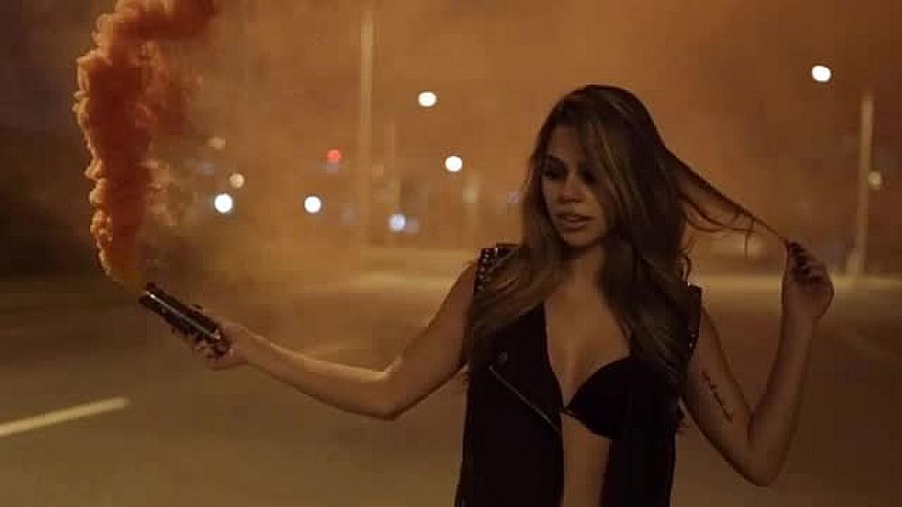скачать клип Triplo Max ft. Mannequin - Thunderstorm