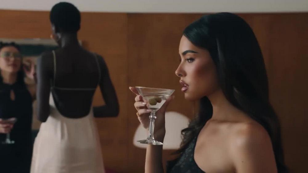 скачать клип Madison Beer - Showed Me