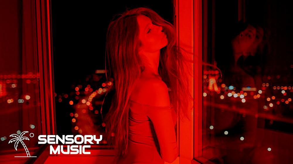 скачать клип Gryffin and Tinashe - Scandalous