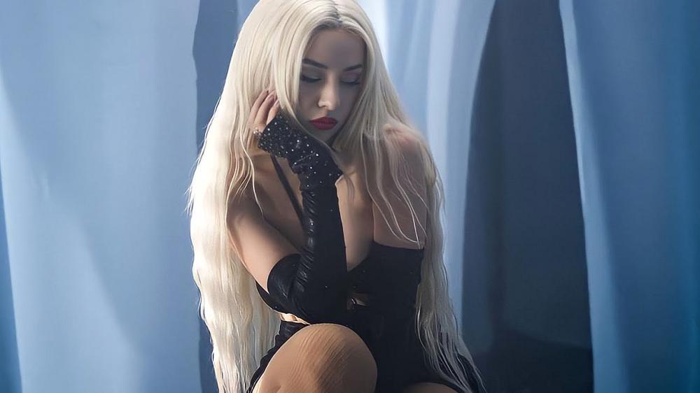 скачать клип Post Malone and Ava Max - In My Mind