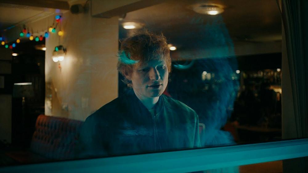 скачать клип Ed Sheeran - Eyes Closed