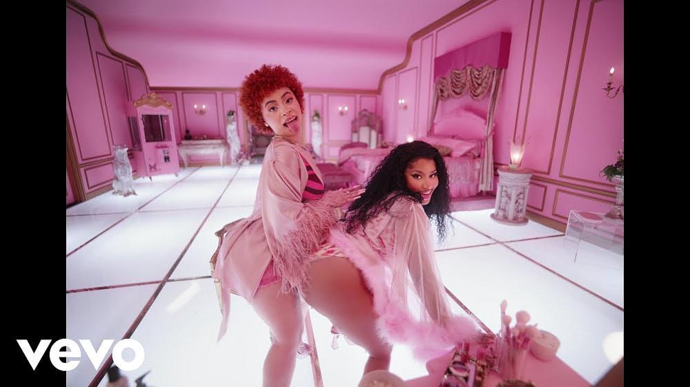 скачать клип Ice Spice and Nicki Minaj - Princess Diana