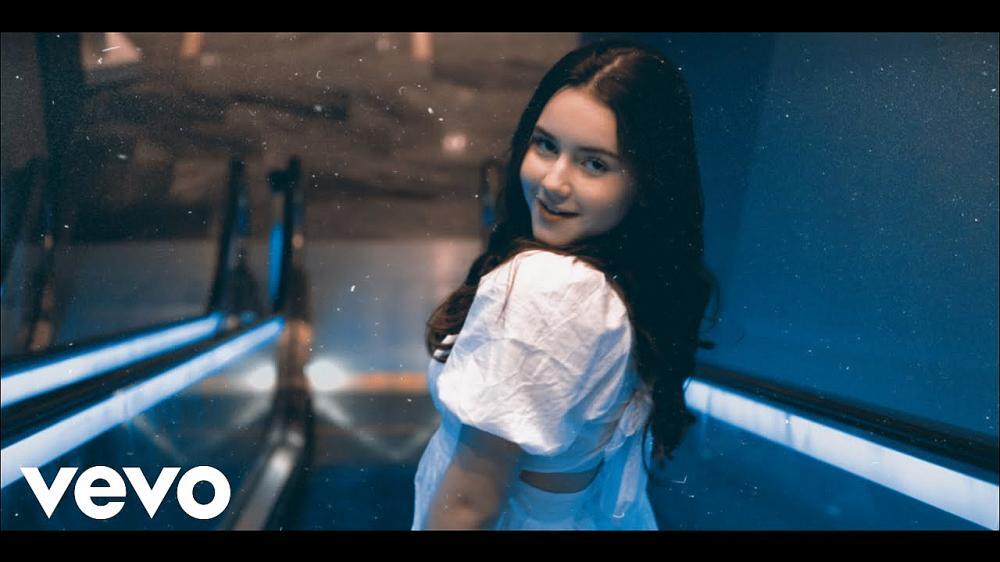 скачать клип Alan Walker and Hernandz - Endless Sea
