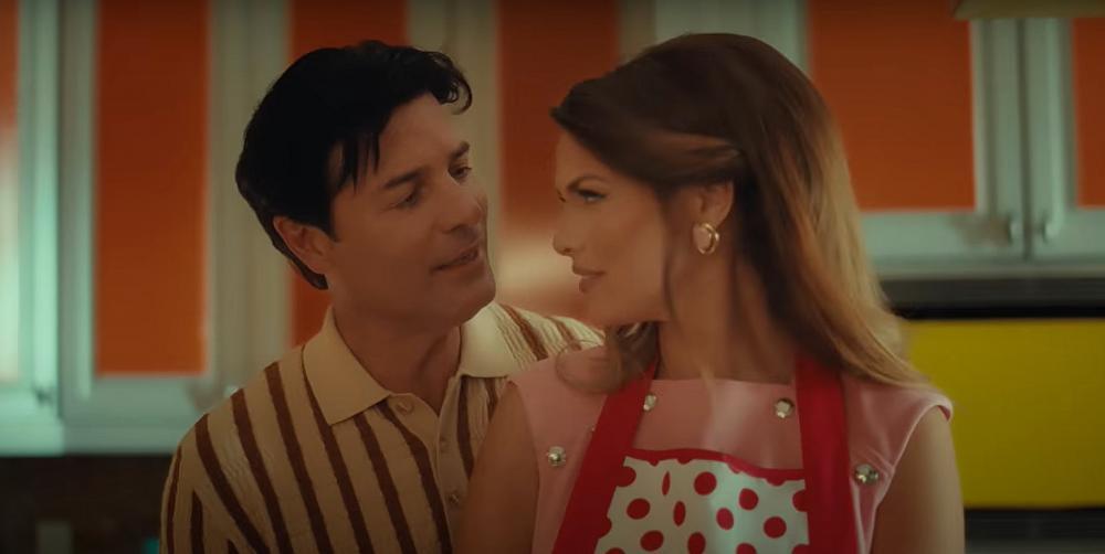 скачать клип Chayanne - Bailando Bachata