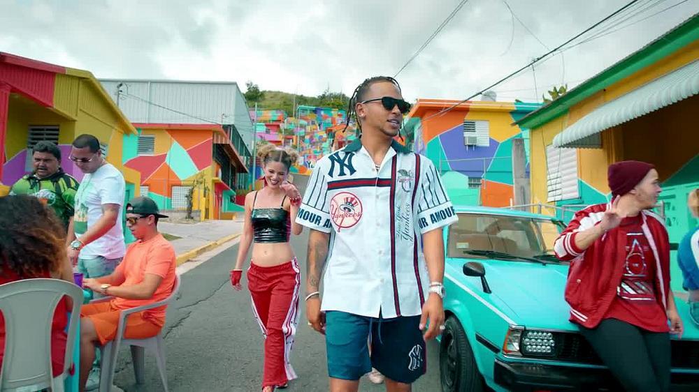 скачать клип Ozuna - Una Perla En San Juan