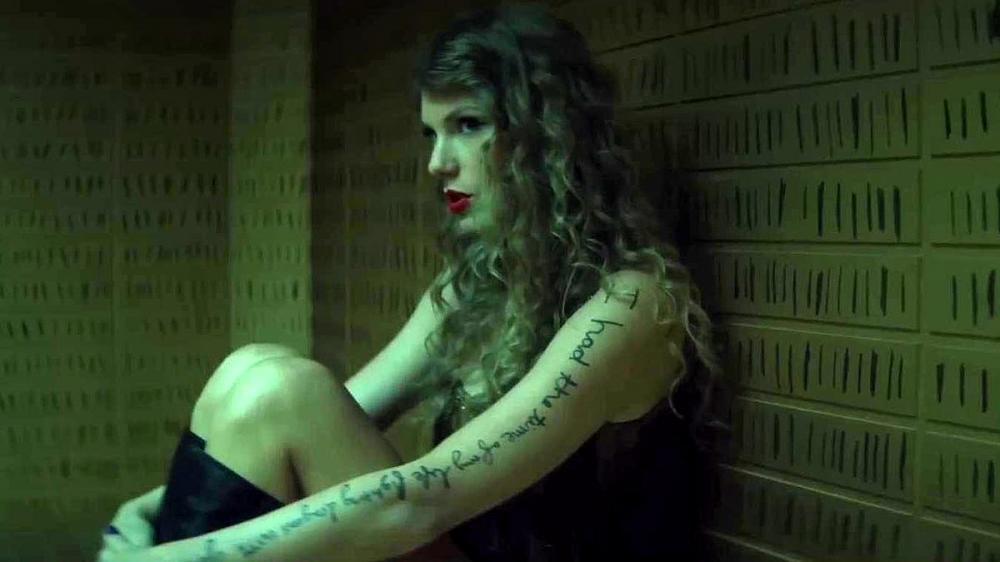 скачать клип Taylor Swift - I Can See You