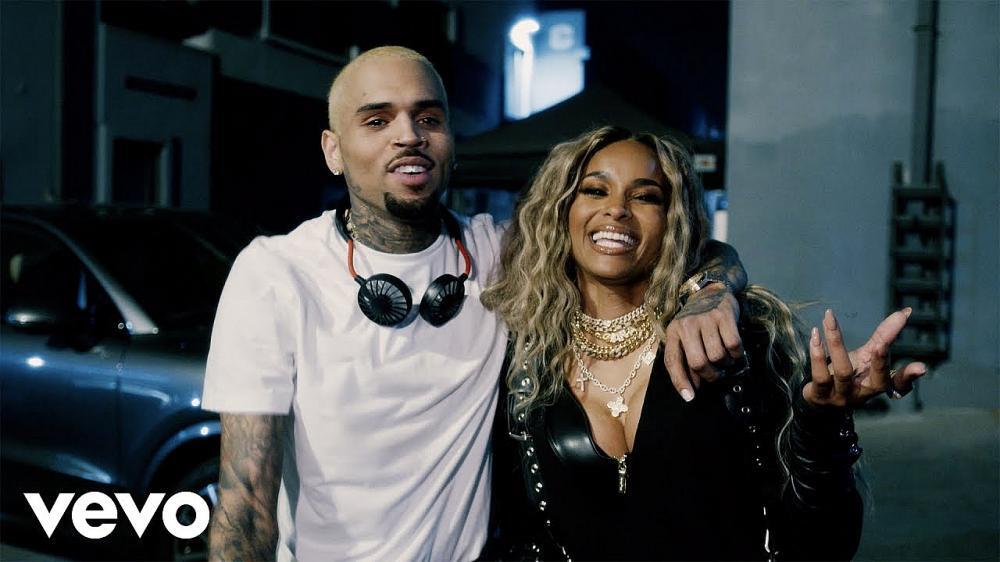 скачать клип Ciara and Chris Brown - How We Roll
