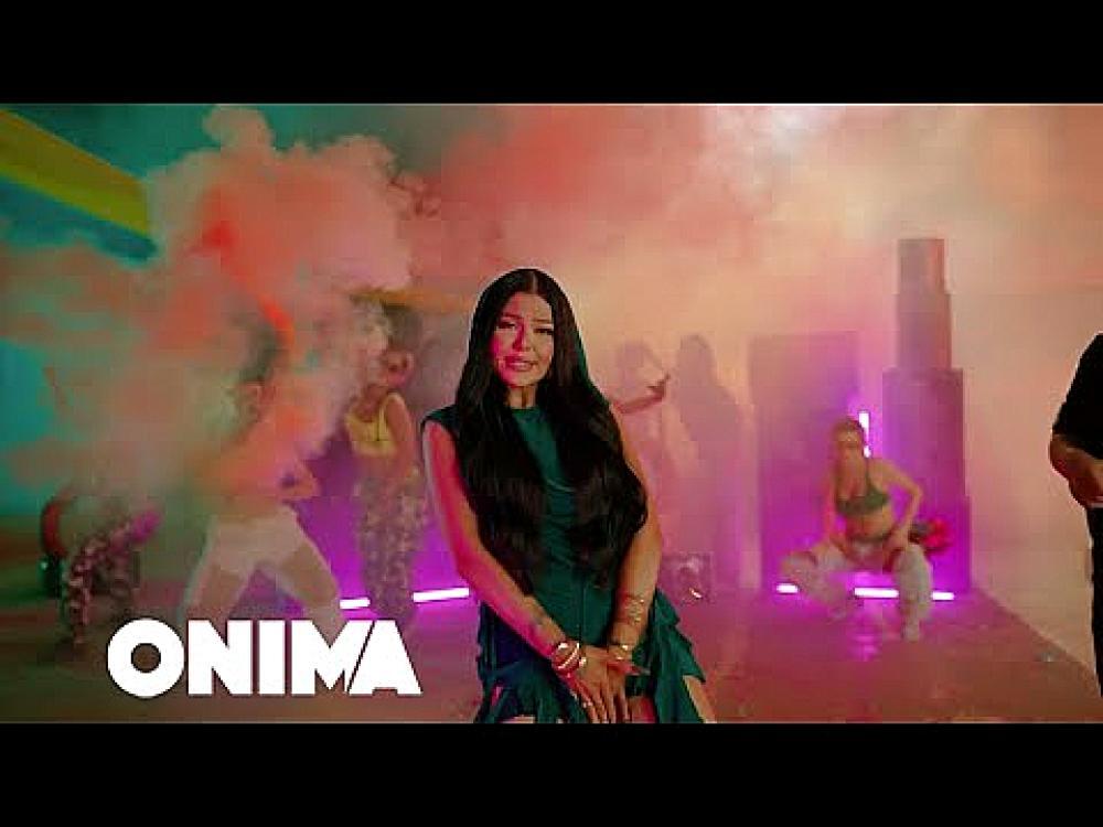 скачать клип YA NINA ft. DON PHENOM - ME DEF